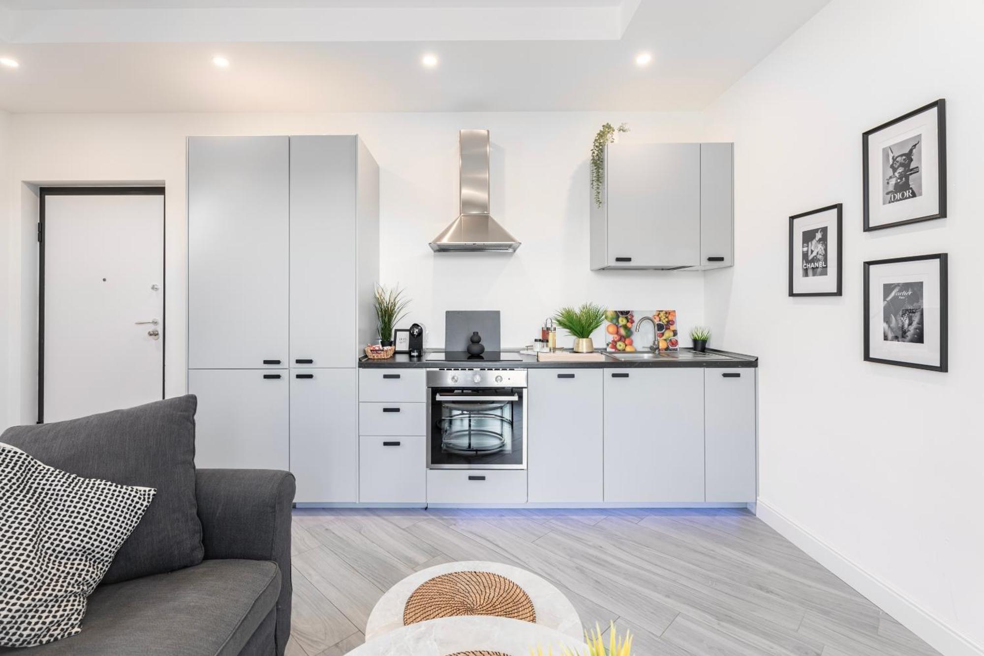 Luxury - Jacuzzi Apartments Near Rome Веллетрі Екстер'єр фото